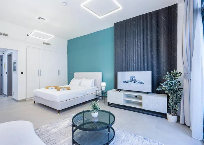 Modern Home In Sports City With Rooftop Pool